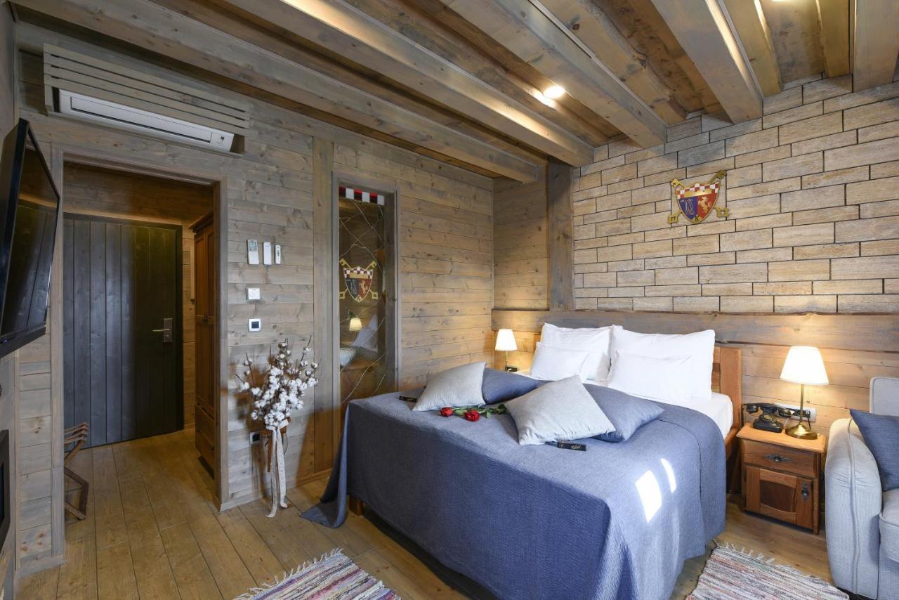 Ethno Plitvice Lakes Holiday park 4*